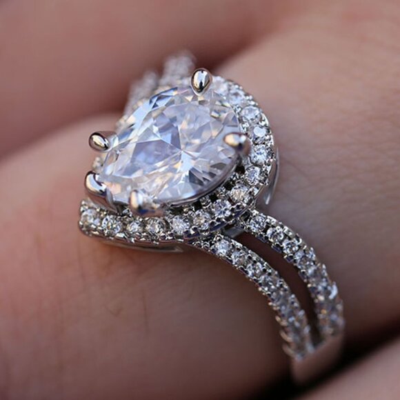 🎀 Elegant Shiny 925 Silver Plated Water Drop Wedding Ring for Women, VIP005 - Picture 4 of 7